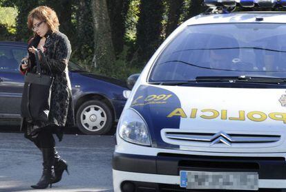 La juez San Jos&eacute;, durante el registro en el Ayuntamiento de Castro de Rei en octubre de 2009.