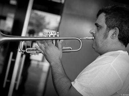 El trompetista Paco Albiol, del grup Pepet i Marieta.