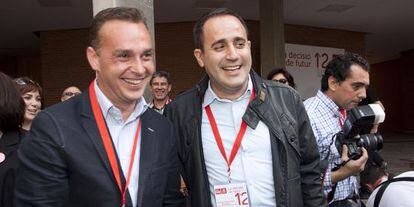 El exdiputado Francesc Romeu y el secretario general del PSPV-PSOE, Jorge Alarte, en la apertura del congreso. 