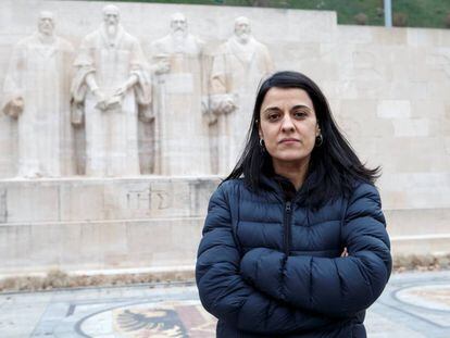 Anna Gabriel en el parque de los Bastiones de Ginebra (Suiza). 