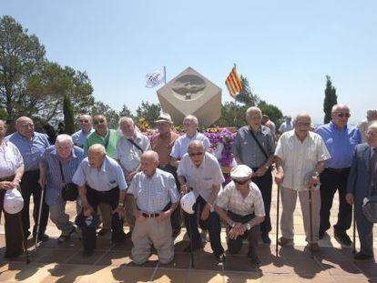 Miembros de la Quinta del Biber&oacute;n, ayer en el cota 705 de P&agrave;ndols.