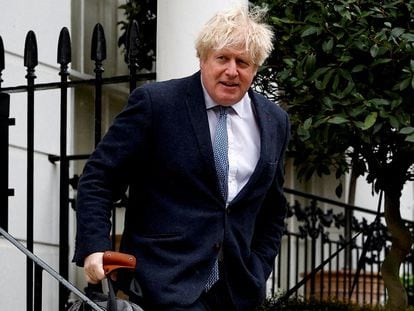 Boris Johnson abandona su domicilio en Londres el pasado 21 de marzo.
