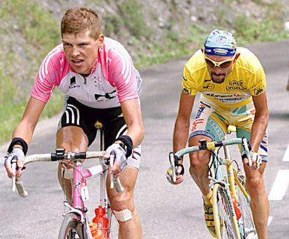 Ullrich y Pantani, en el Tour de 1998.