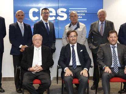 Los miembros de nueve asociaciones territoriales de la ingeniería que han firmado la constitución de CIES.