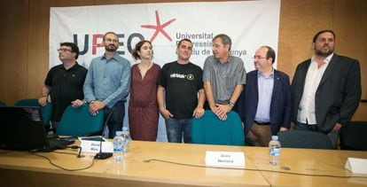Los participantes, ayer, en el debate de la Universitat Progressita d'Estiu.