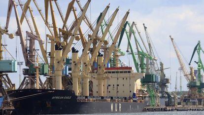 El puerto de Klaipeda es uno de los m&aacute;s activos de Lituania