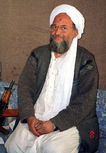 Ayman al Zawahiri, lugarteniente de Bin Laden, luce en su mano izquierda uno de los modelos Casio.