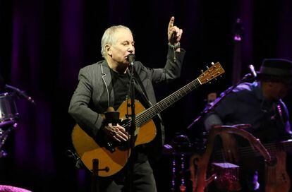 Paul Simon, ayer durante su concierto en el Barclaycard Center de Madrid.  