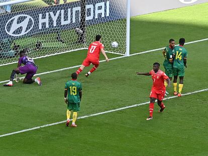 Embolo festeja el tanto que supuso el triunfo ante Camerún.