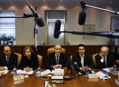 El gabinete israelí durante una reunión celebrada ayer