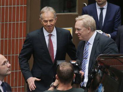 El ex primer ministro británico, Tony Blair, este viernes a la salida de Westminster.