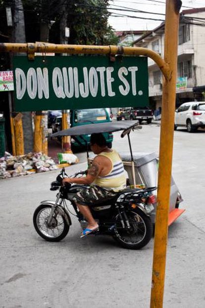 Calle dedicada a Don Quijote en el barrio manileño de Sampaloc.