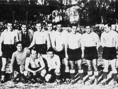 El Alavés campeón de la Copa de las Brigadas de Navarra de 1937.