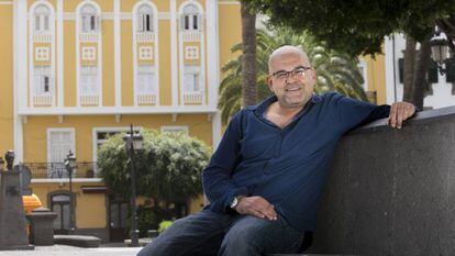 El escritor Alexis Ravelo en Las Palmas.