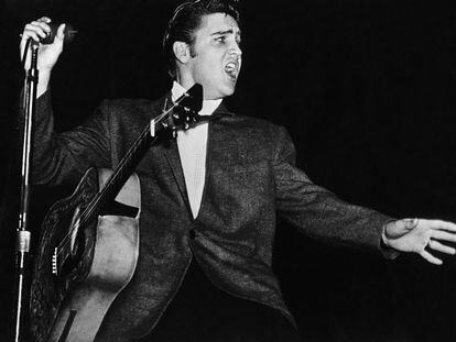 Elvis Presley, en un momento de su actuación en 1956.