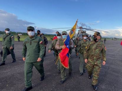 Llegada de los militares venezolanos rescatados tras más de un mes de cautiverio en manos de grupos disidentes de las FARC.