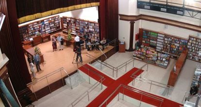 Vista de una librería en el centro de la capital sevillana.
