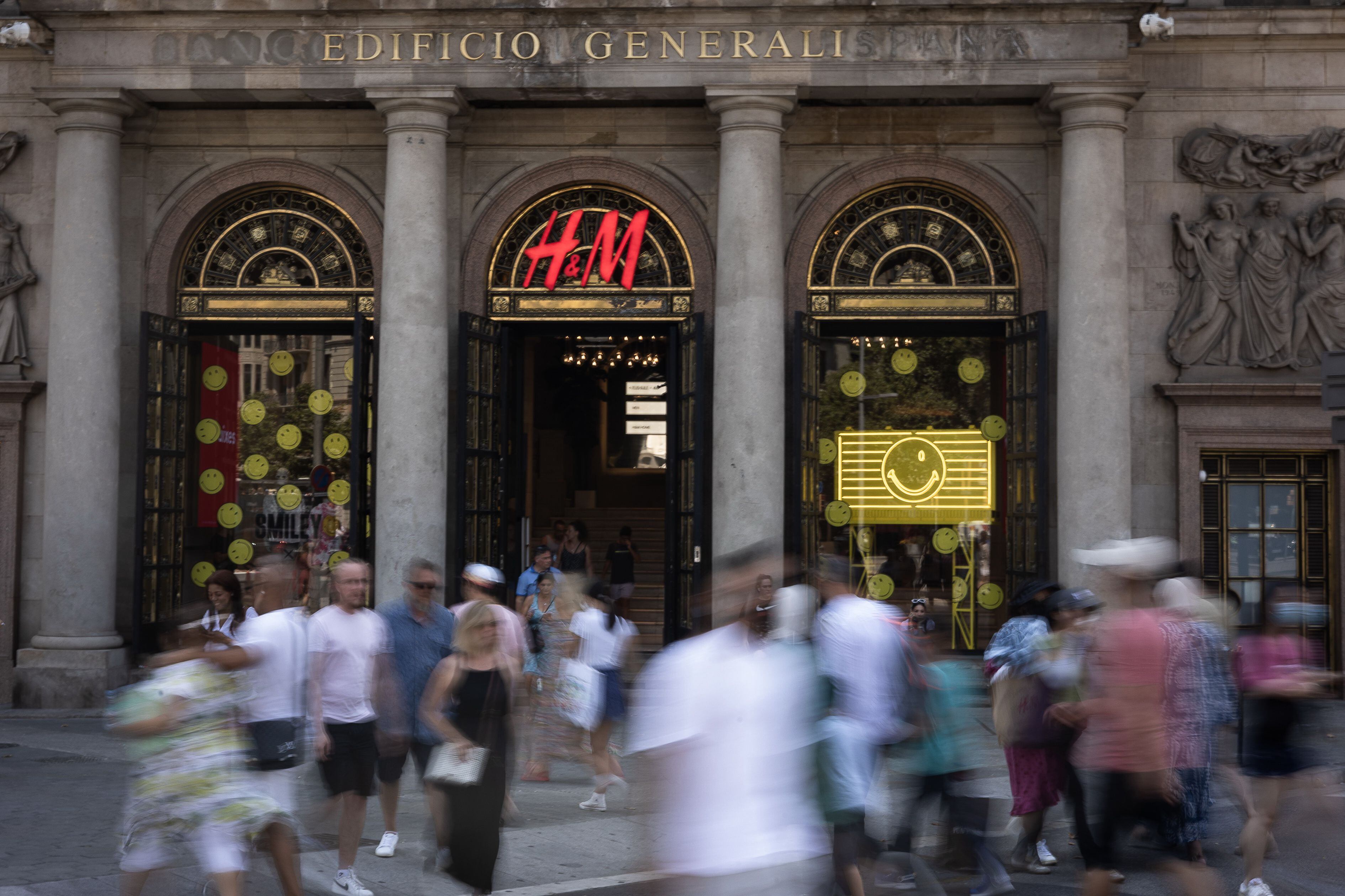Espanha: H&M vai fechar um quinto das suas lojas e despedir 588 pessoas