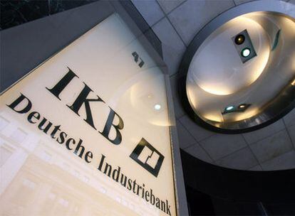 Detalle de la entrada de la sede central de IKB en Berlín.