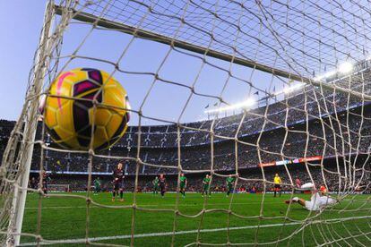Gol de Messi al Barcelona- Llevant de diumenge passat al Camp Nou.