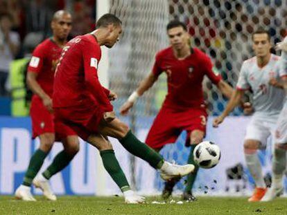 La Roja se sobrepone anímicamente a una semana volcánica y varios infortunios sobre el campo para sellar un empate con Portugal. El genio luso deja su mejor partido en un Mundial con tres goles