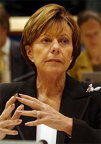 Neelie Kroes, en el Parlamento Europeo.