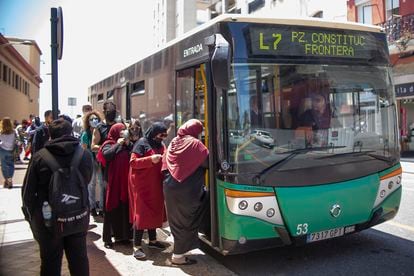 Línea L7 de autobús entre Constitución y la frontera entre España y Marruecos en Ceuta.