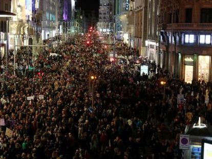 Unas 350.000 personas han acudido a la protesta en Madrid, según la Delegación del Gobierno. En Barcelona han ido 200.000 manifestantes, según la Guardia Urbana