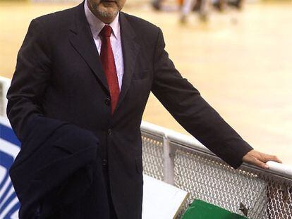 El presidente del Liceo, Eduardo Lamas, en la pista de Riazor.