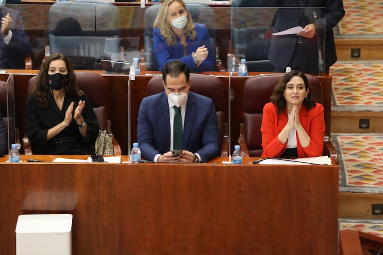 The president of Madrid, Isabel Díaz Ayuso, in the plenary session of the Assembly.