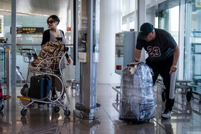 Embaladores maletas Aeropuerto El Prat