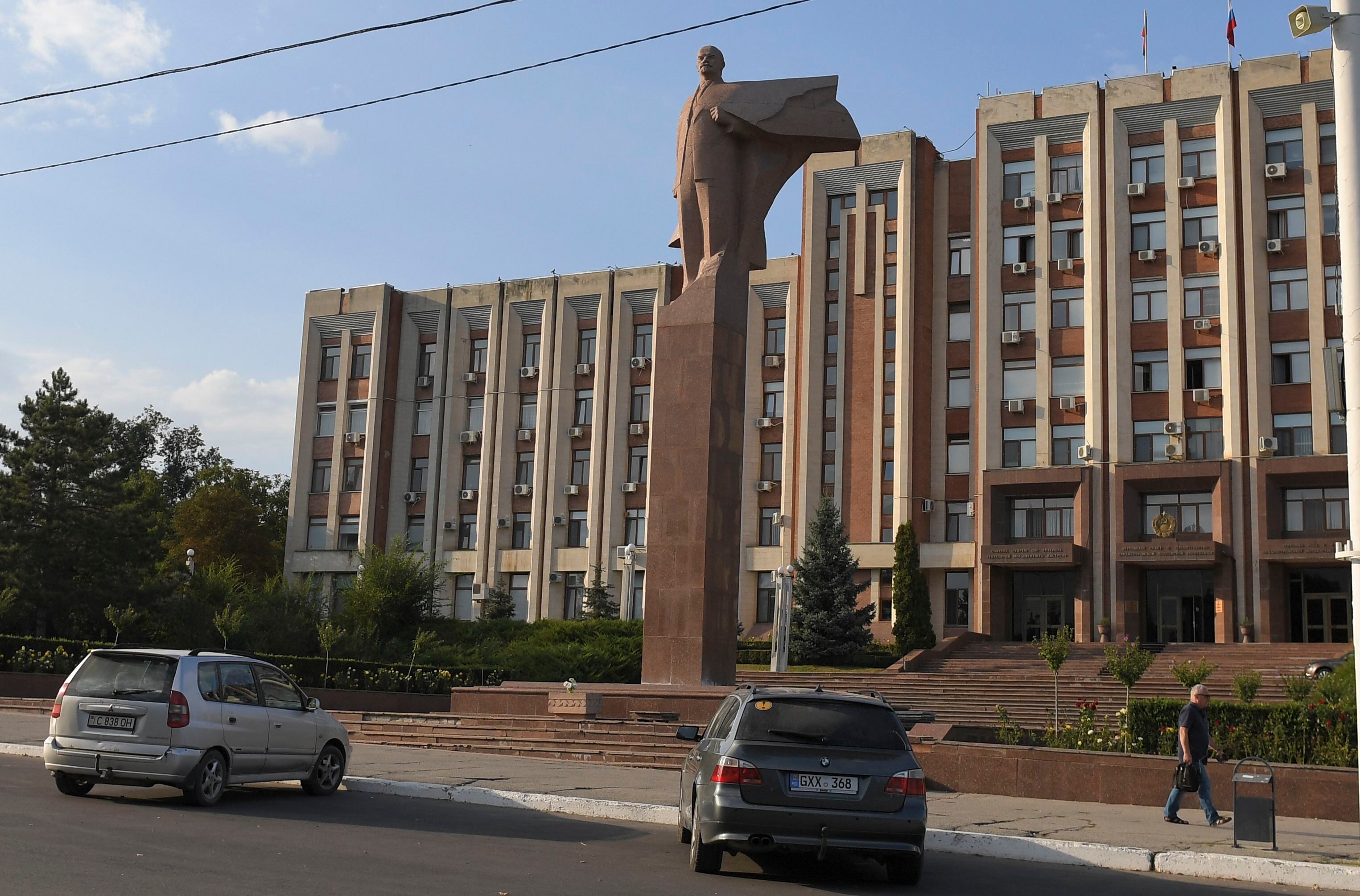 Una estatua de Lenin, en la plaza principal de Tiraspol.