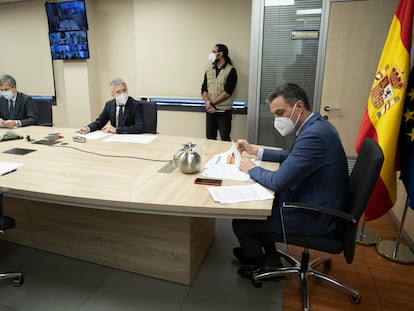 El presidente del Gobierno, Pedro Sánchez, durante la reunión del Comité Estatal de Coordinación de Protección Civil (CECOD).