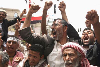 Manifestantes antigubernamentales piden en Saná que Saleh deje el poder definitivamente.