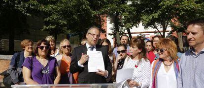 Carmona presenta su compromiso a un grupo de profesores y directores de escuelas infantiles p&uacute;blicas. 