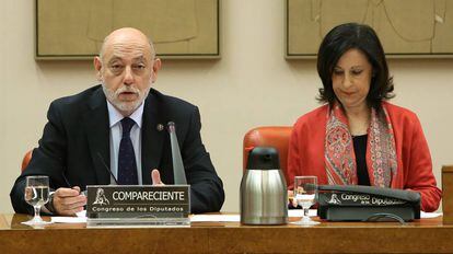 El fiscal General del Estado, José Manuel Maza junto a Margarita Robles.