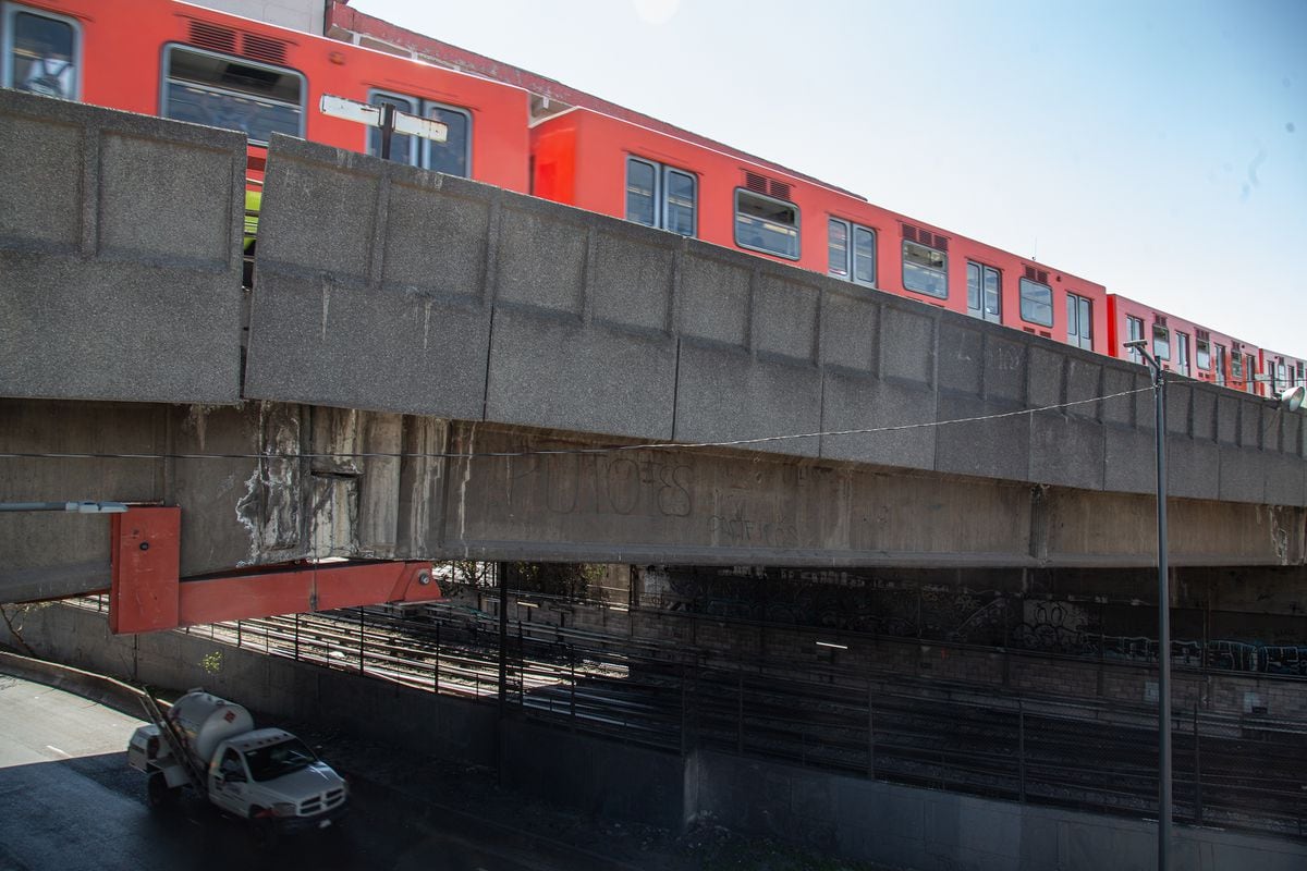 El supervisor de obras en la Ciudad de México pide una reforma “urgente e inmediata” en la Línea 9 del metro