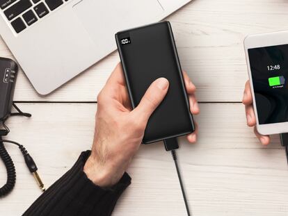 Describimos la batería externa portátil de gran capacidad más vendida en Amazon, ahora con un 47% de descuento.