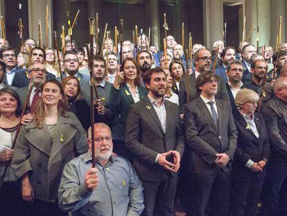 Visita de alcaldes catalanes a Carles Puigdemont en Bruselas.
