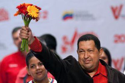 El presidente Chávez, este jueves a su regreso a Caracas tras la primera fase de radioterapia.