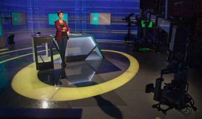 Paloma Sainz-Pardo, este miércoles en el plató de 'La 2 Noticias'.