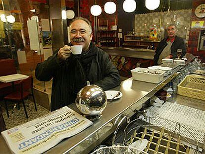 Josep Lluís Carod-Rovira, tomando un café en Perpiñán hace 10 días.