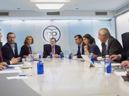 Mariano Rajoy en la reunió de la direcció del PP, dilluns.