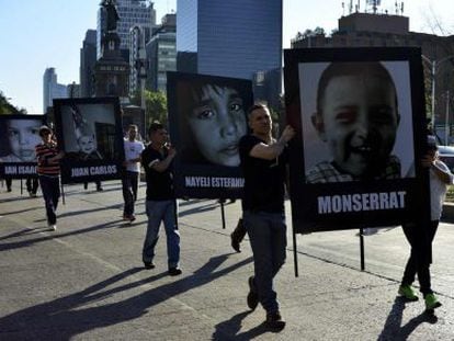 Manifestaci&oacute;n en memoria de los ni&ntilde;os en el Distrito Federal.