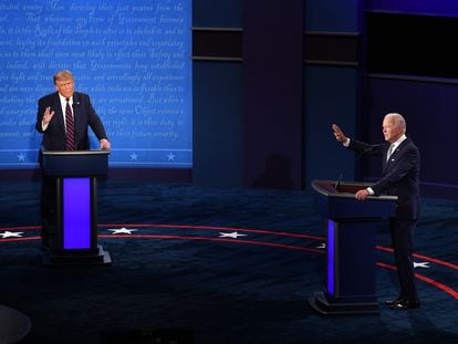 El presidente Donald Trump y el candidato demócrata, Joe Biden, en el primer debate electoral.