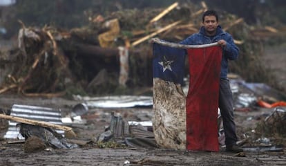 Un vecino de Pelluhue, a unos 322 kilómetros al sureste de Santiago.