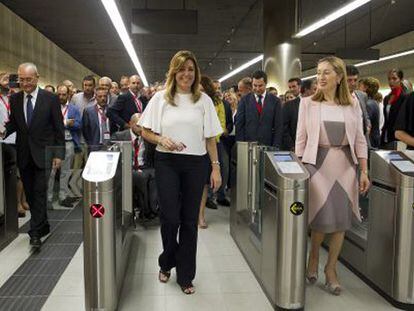 Díaz inaugurando el metro de Málaga.