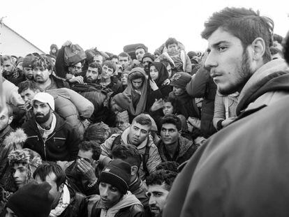 Refugiados en la frontera greco-macedonia, en diciembre de 2015.