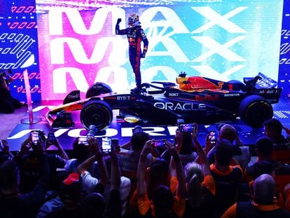 Max Verstappen celebraba su título mundial, este sábado en Qatar.