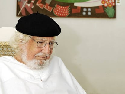El poeta Ernesto Cardenal en su casa de Managua.